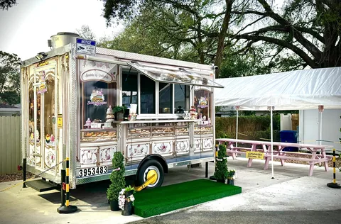 Swirls of Delights food truck